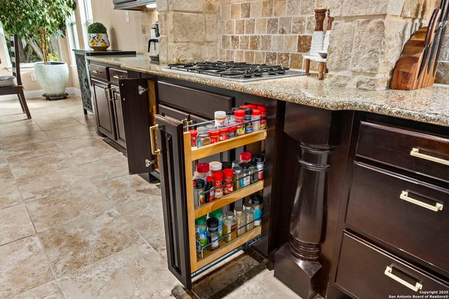 9706 Rosemire Way, San Antonio, TX 78254