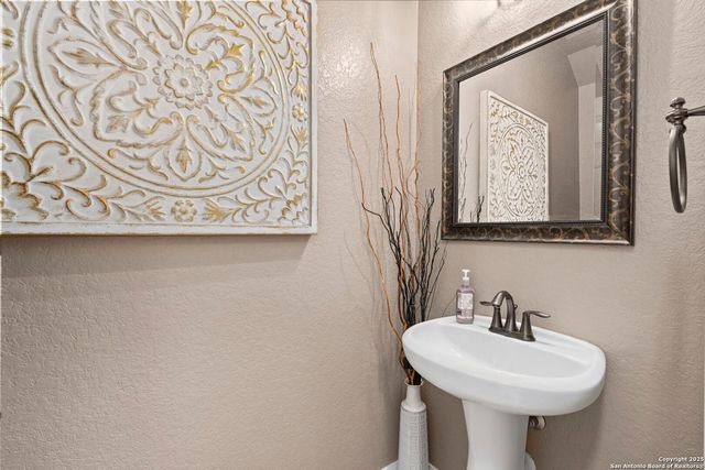 9706 Rosemire Way, San Antonio, TX 78254