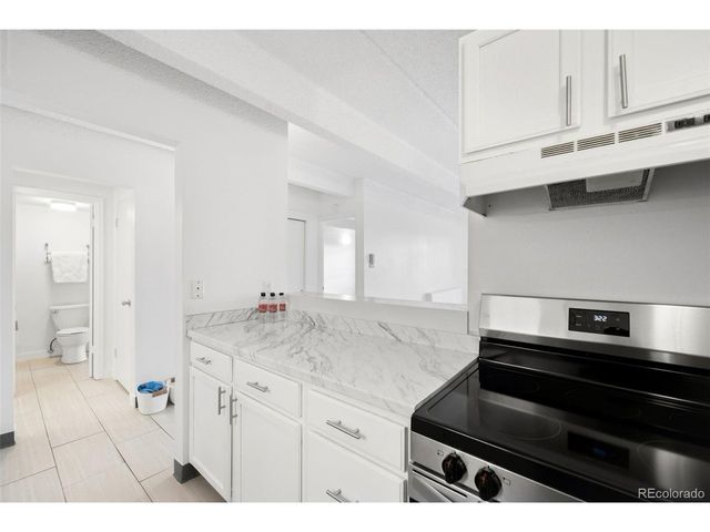 1265 Race St 208, Denver, CO 80206