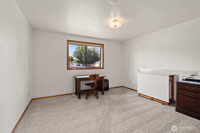 405 W 4th Street, Centralia, WA 98531