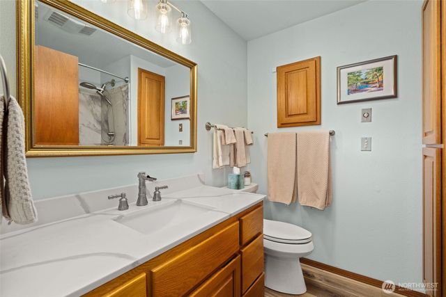 405 W 4th Street, Centralia, WA 98531