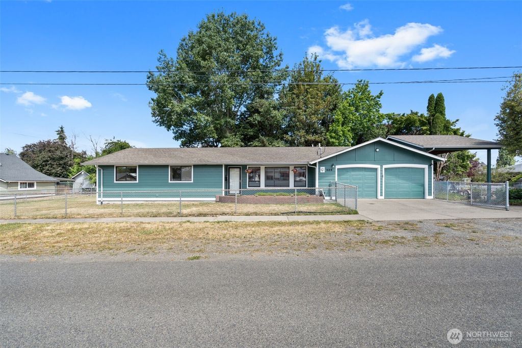 405 W 4th Street, Centralia, WA 98531