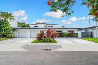 1930 NE 193rd St, Miami, FL 33179