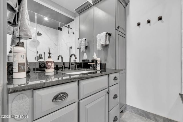 1 Scenic Drive 108, Highlands, NJ 07732