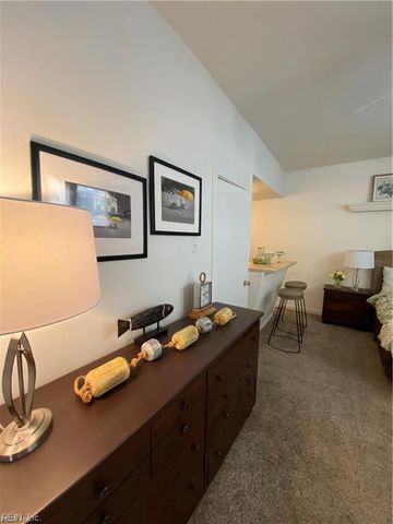 418 22nd St # B, Virginia Beach, VA 23451