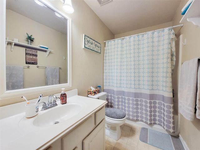 11007 Desert Springs Circle, Houston, TX 77095