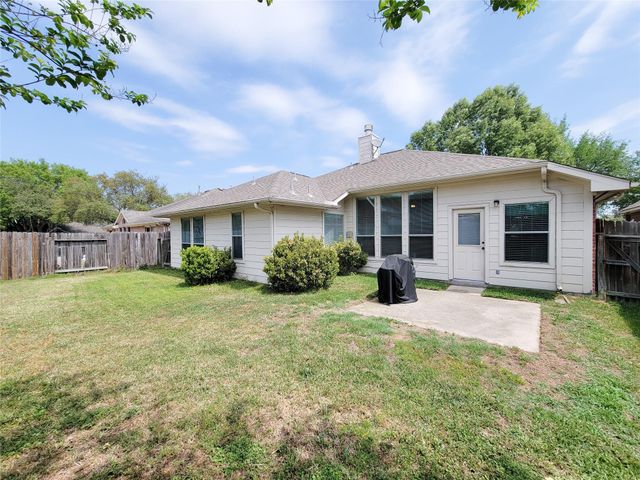 11007 Desert Springs Circle, Houston, TX 77095