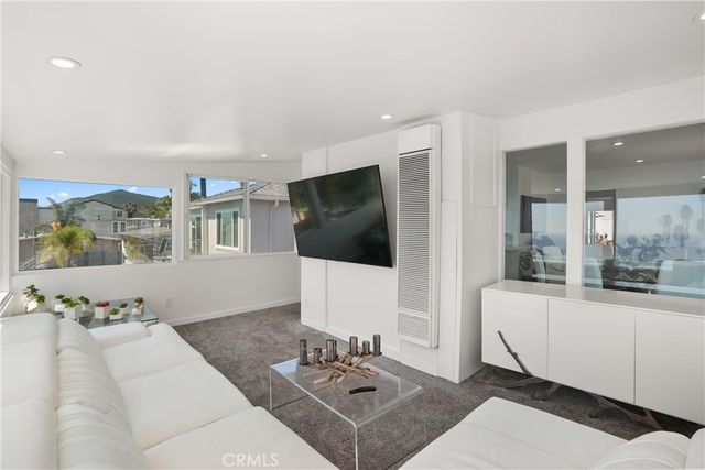 32082 Coast Hwy, Laguna Beach, CA 92651