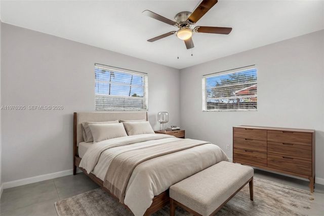 5400 Van Buren St, Hollywood, FL 33021