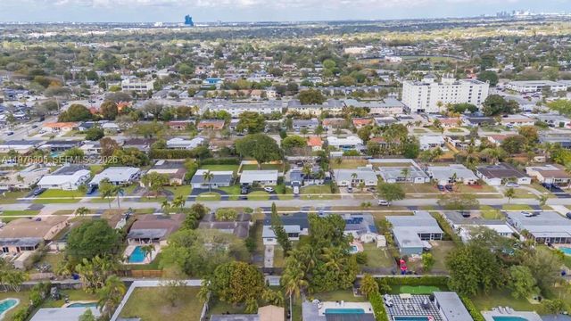5400 Van Buren St, Hollywood, FL 33021