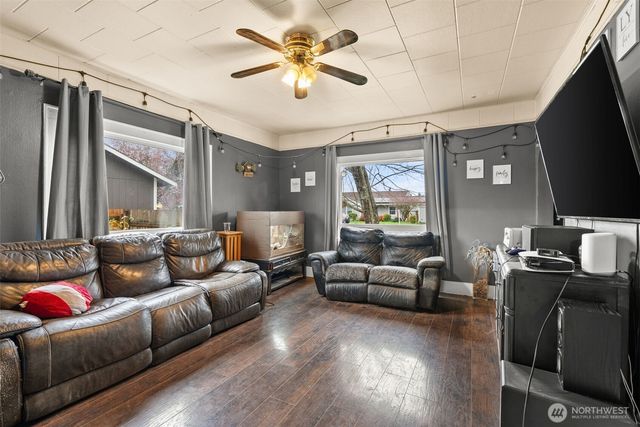 1024 H Street, Centralia, WA 98531