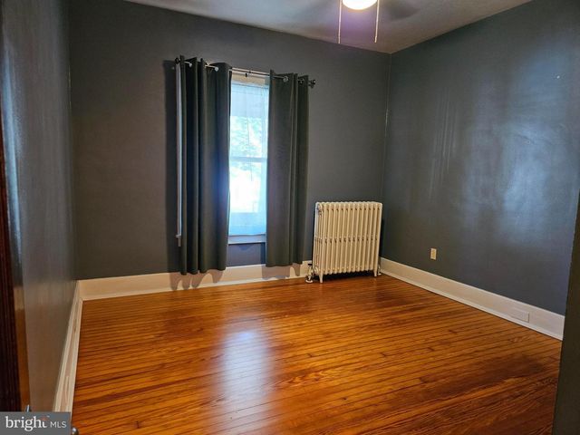 305 SHELLEY AVE, Altoona, PA 16602