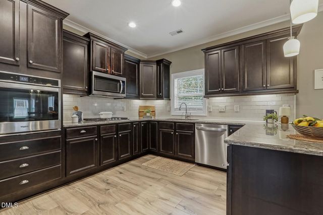 242 Summit Overlook Drive, Clayton, NC 27527