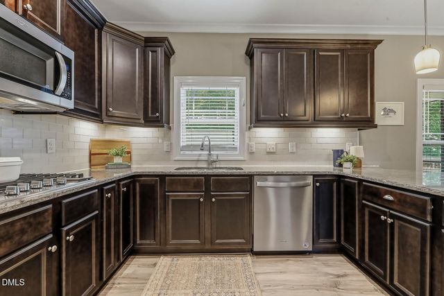242 Summit Overlook Drive, Clayton, NC 27527