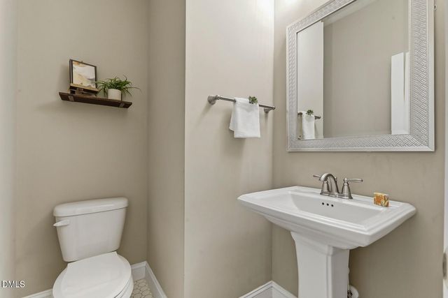 242 Summit Overlook Drive, Clayton, NC 27527