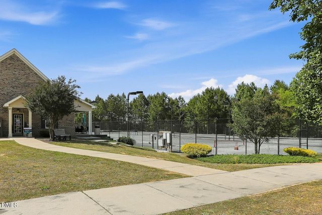 242 Summit Overlook Drive, Clayton, NC 27527