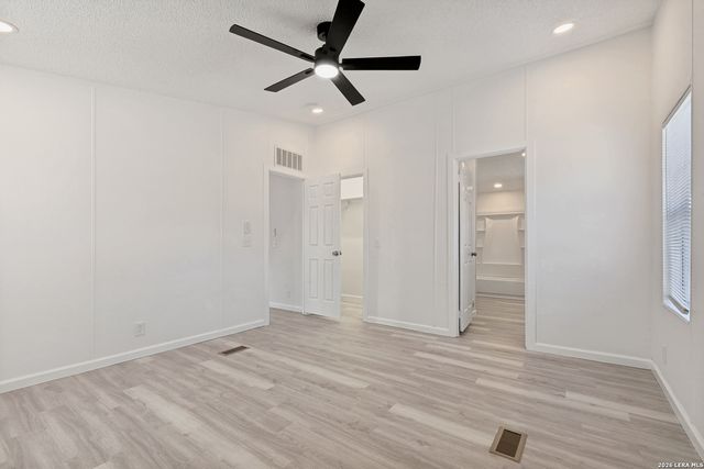 5111 Savannah Woods, Von Ormy, TX 78073