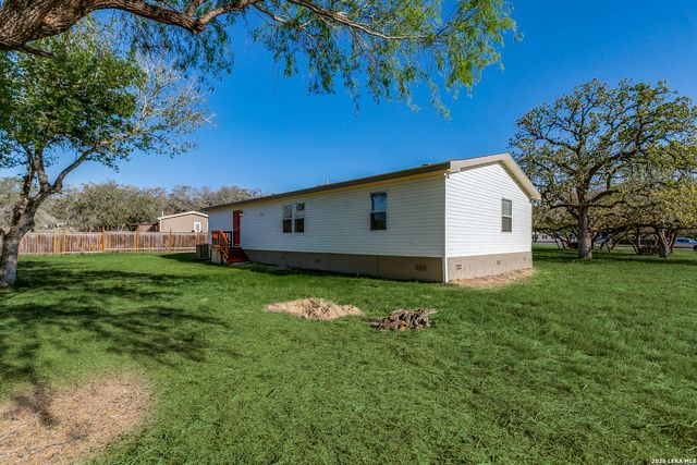 5111 Savannah Woods, Von Ormy, TX 78073
