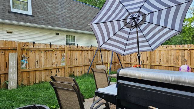 16 Forest Lane, Cary, IL 60013