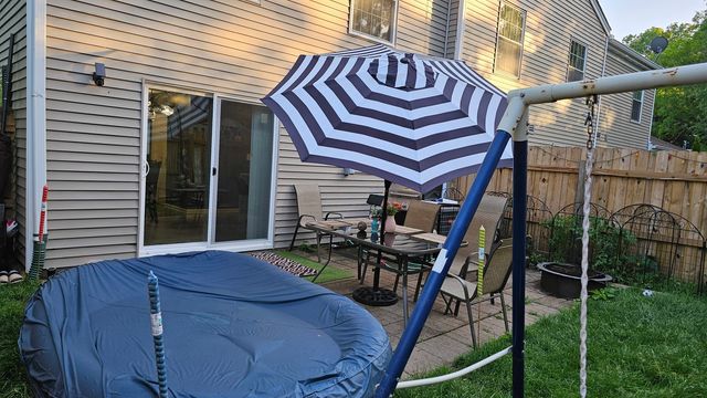 16 Forest Lane, Cary, IL 60013