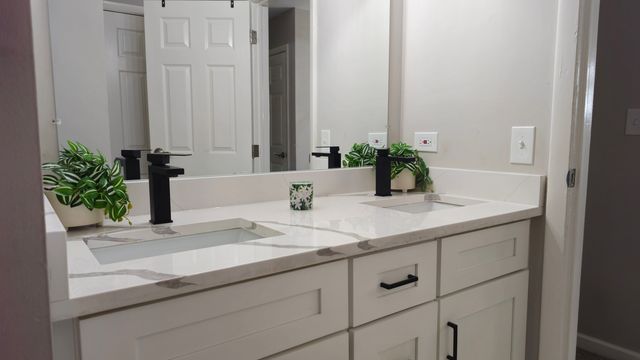 16 Forest Lane, Cary, IL 60013