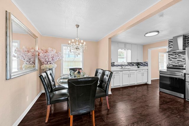 1603 5th Avenue N, Houston, TX 77590
