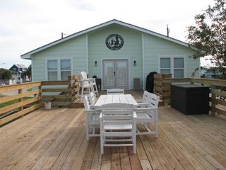 1 Flounder Circle, Freeport, TX 77541