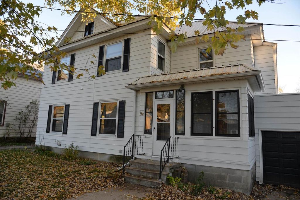 103 Bridge Street, Wonewoc, WI 53968