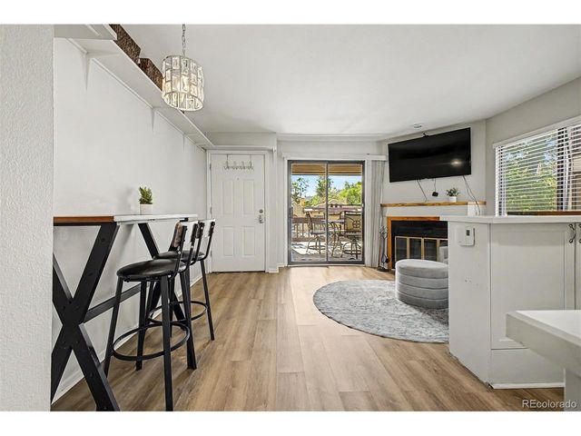 1812 17th St 101S, Boulder, CO 80302