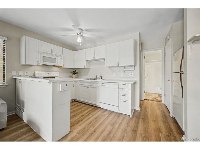 1812 17th St 101S, Boulder, CO 80302
