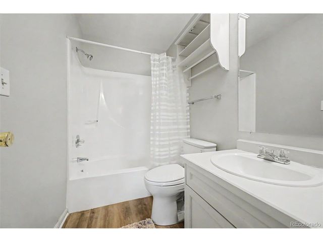 1812 17th St 101S, Boulder, CO 80302