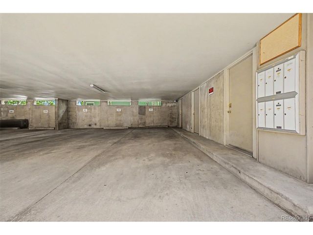 1812 17th St 101S, Boulder, CO 80302