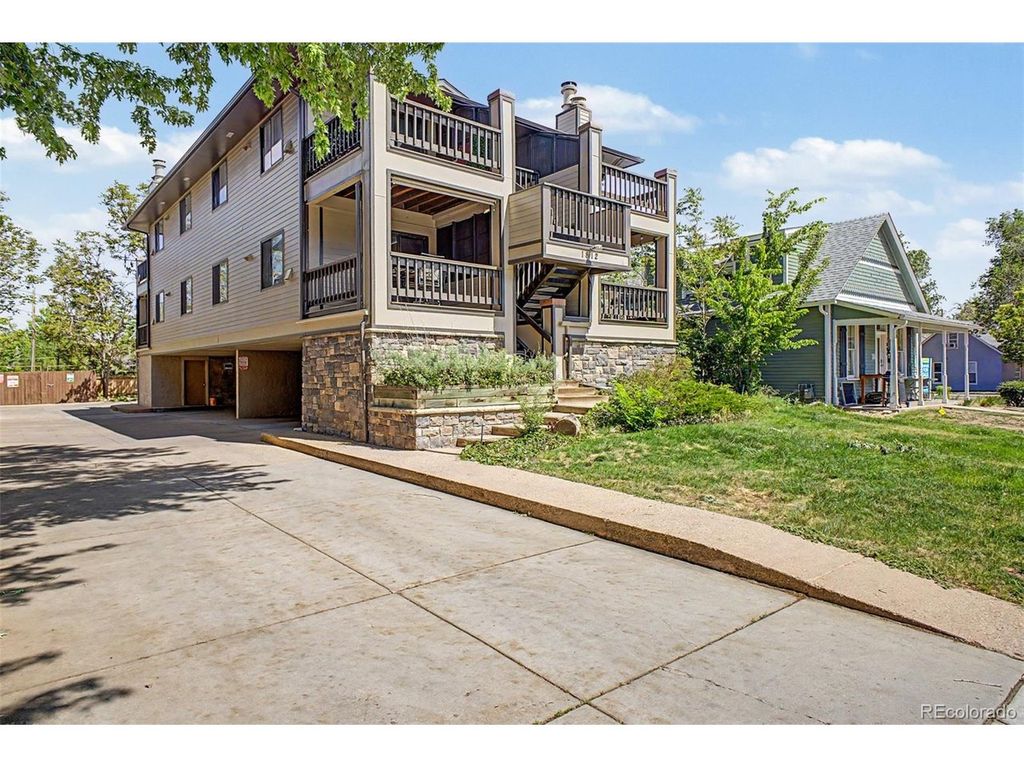 1812 17th St 101S, Boulder, CO 80302