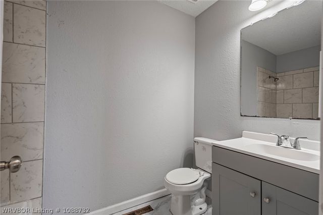 1106 N 21st Street, Van Buren, AR 72956