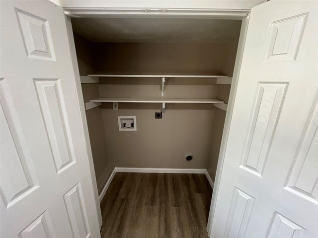 2050 Wellington Drive, Grand Prairie, TX 75051