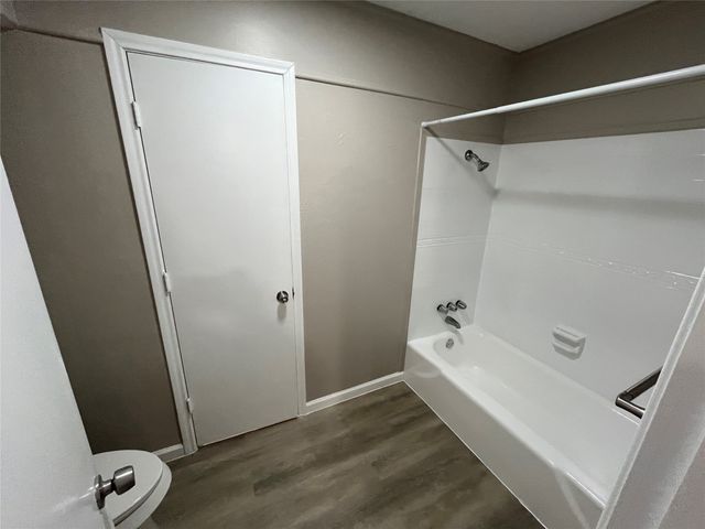 2050 Wellington Drive, Grand Prairie, TX 75051