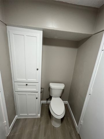 2050 Wellington Drive, Grand Prairie, TX 75051