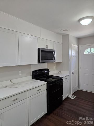 7727 Ritter Drive, Charlotte, NC 28270