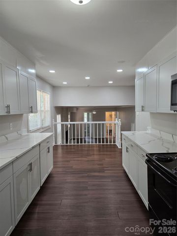 7727 Ritter Drive, Charlotte, NC 28270