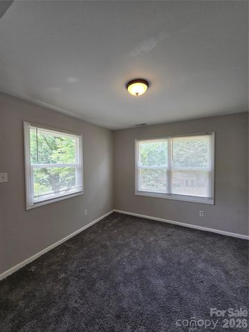 7727 Ritter Drive, Charlotte, NC 28270