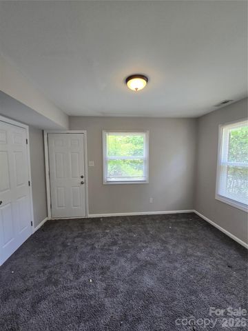 7727 Ritter Drive, Charlotte, NC 28270