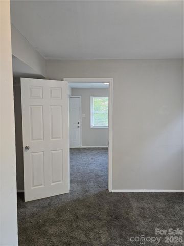 7727 Ritter Drive, Charlotte, NC 28270