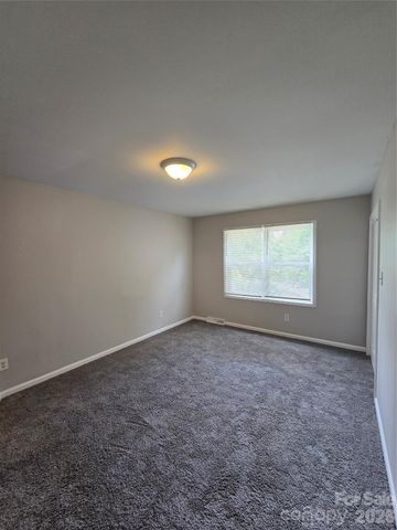 7727 Ritter Drive, Charlotte, NC 28270