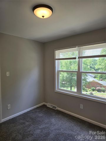 7727 Ritter Drive, Charlotte, NC 28270