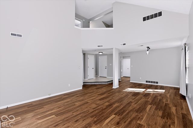9450 Aberdare Drive 34, Indianapolis, IN 46250