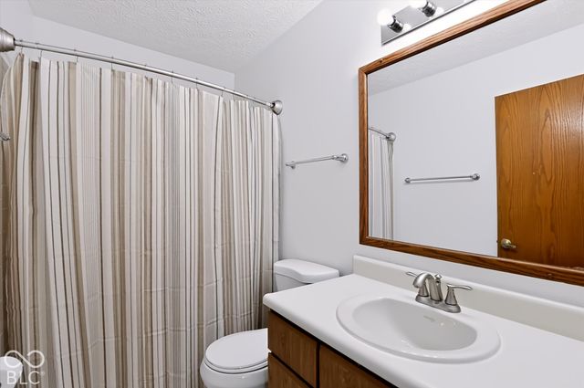 9450 Aberdare Drive 34, Indianapolis, IN 46250