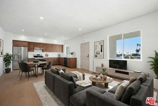 1717 Winona Boulevard 203, Los Angeles, CA 90027