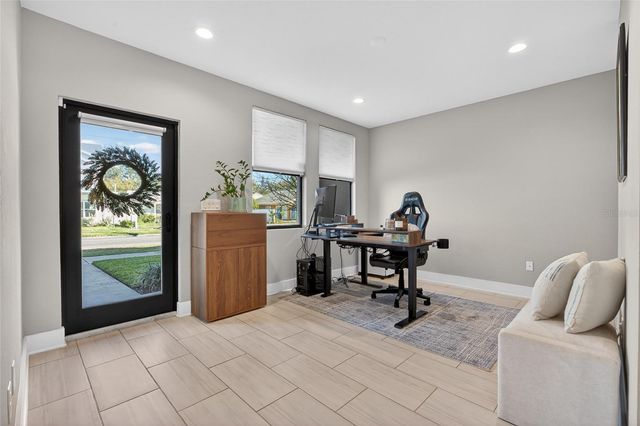 2526 13TH AVENUE N, St Petersburg, FL 33713