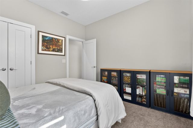 2526 13TH AVENUE N, St Petersburg, FL 33713