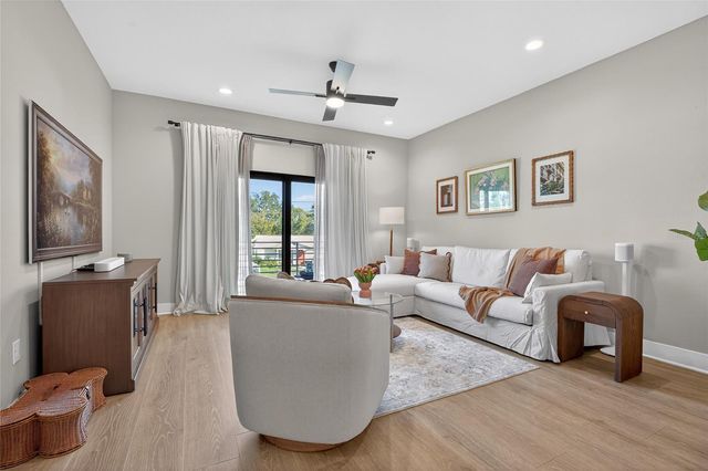 2526 13TH AVENUE N, St Petersburg, FL 33713